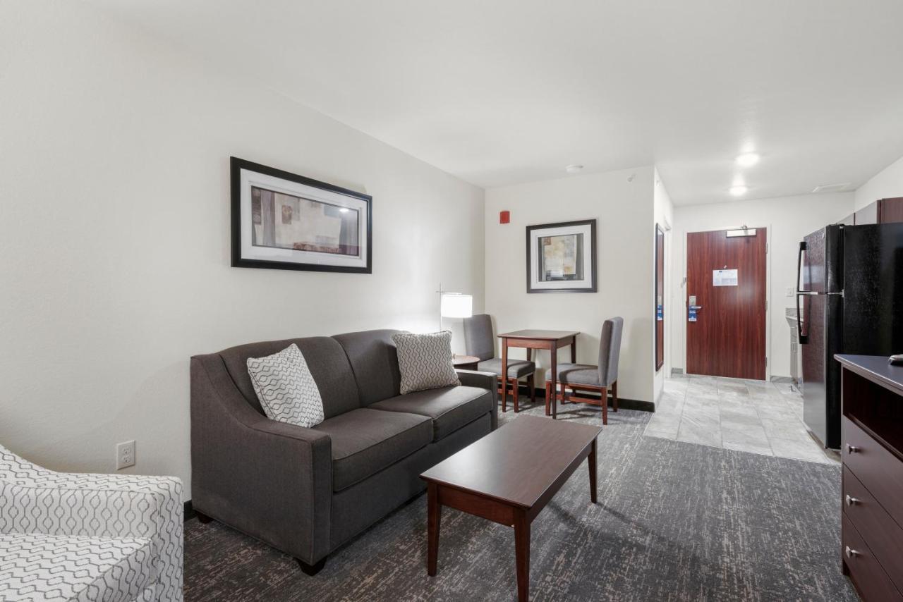 Cobblestone Hotel & Suites - Urbana Kültér fotó