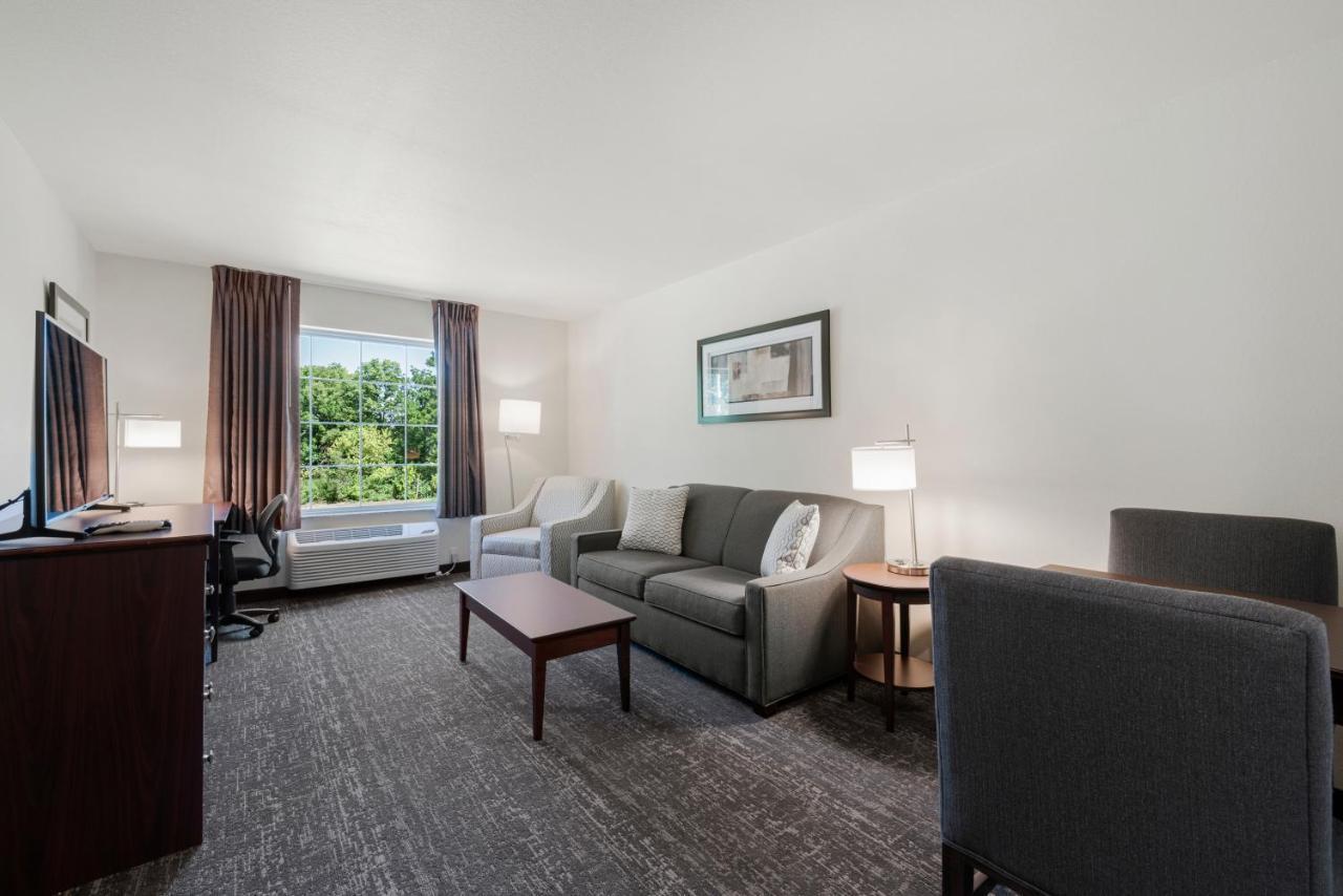 Cobblestone Hotel & Suites - Urbana Kültér fotó